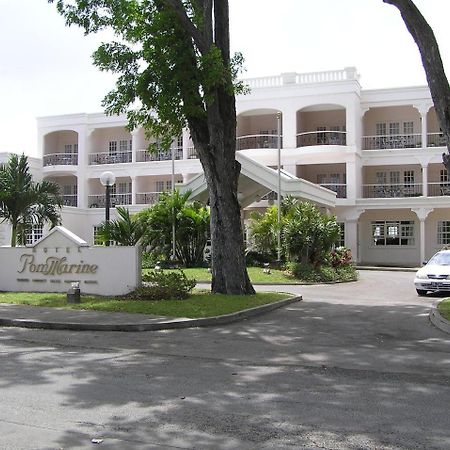 Hotel PomMarine Bridgetown Buitenkant foto